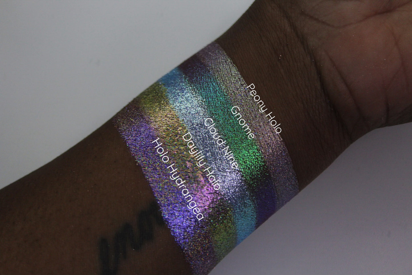 Cloud Nine Multi-Chrome Pressed Pigment Single