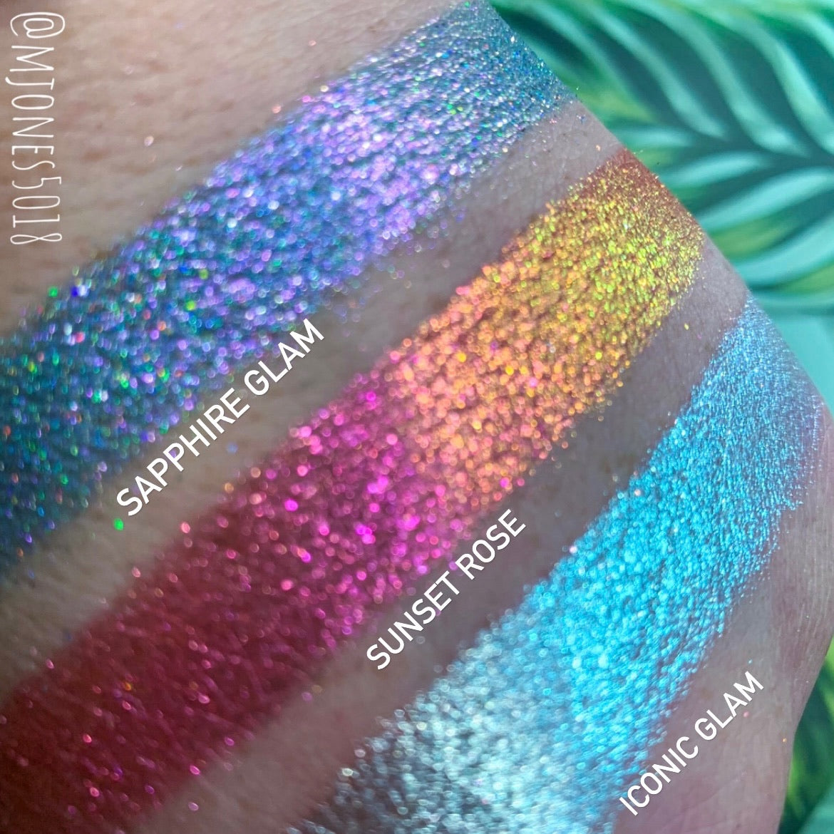 Sapphire Glam Holo-Chrome Eyeshadow Single