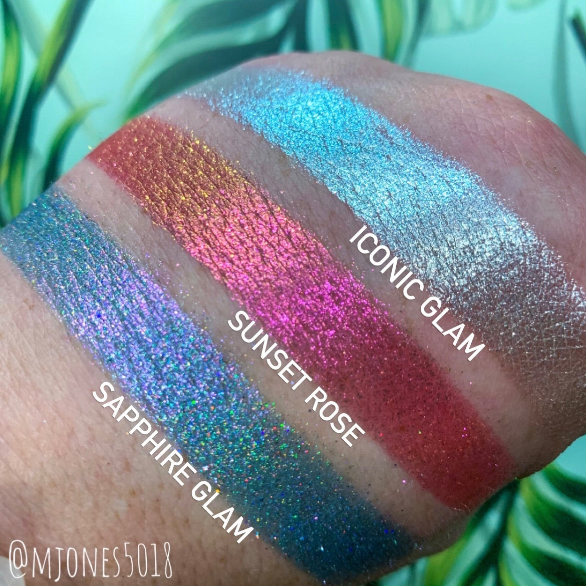 Sapphire Glam Holo-Chrome Eyeshadow Single