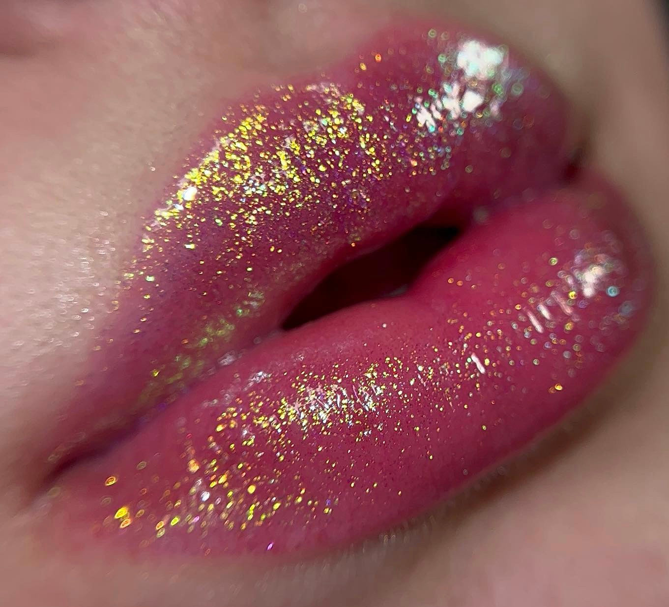 Multi-Chrome Lip Dewy Gloss- Carnival