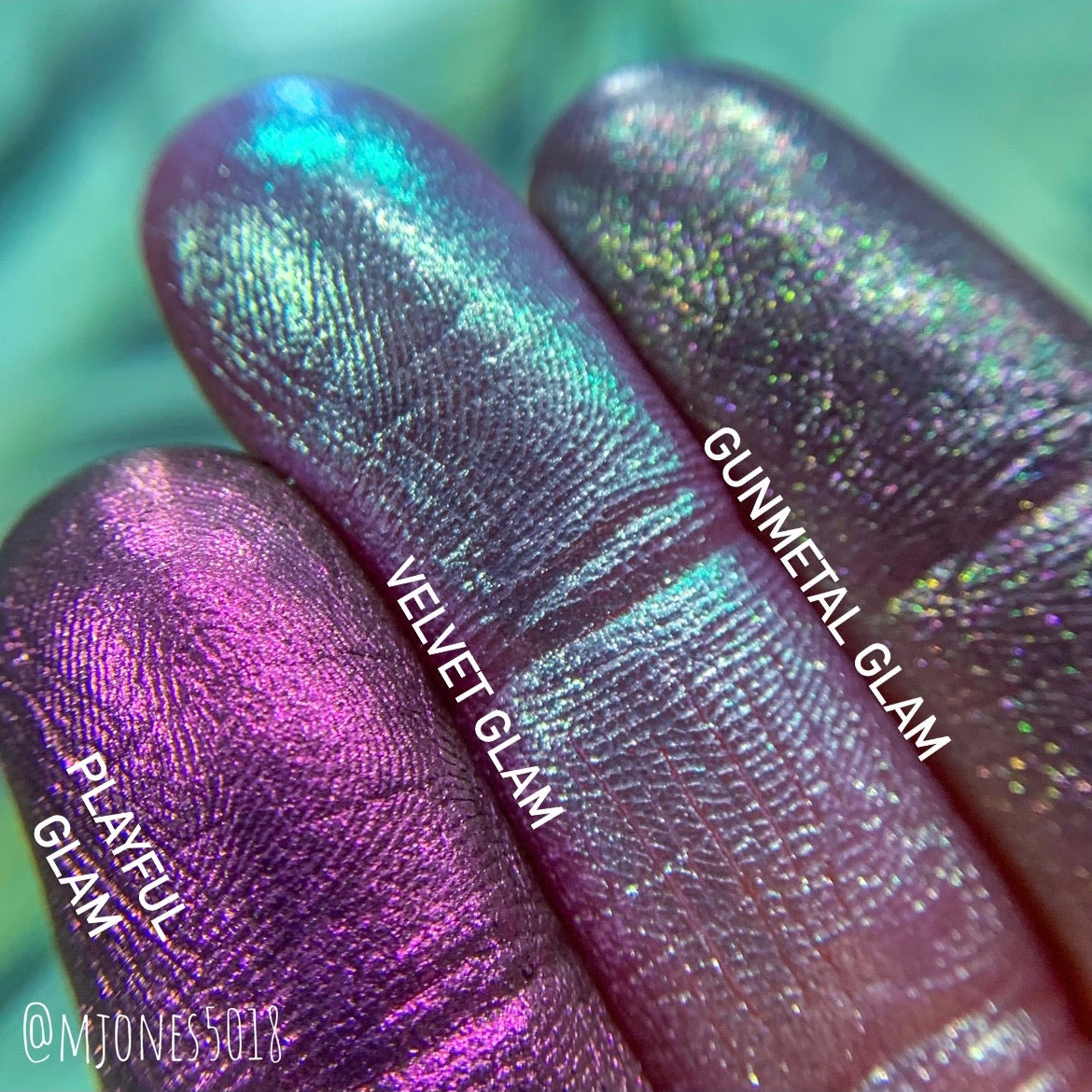 Playful Glam Ultra Metallic Eyeshadow Single