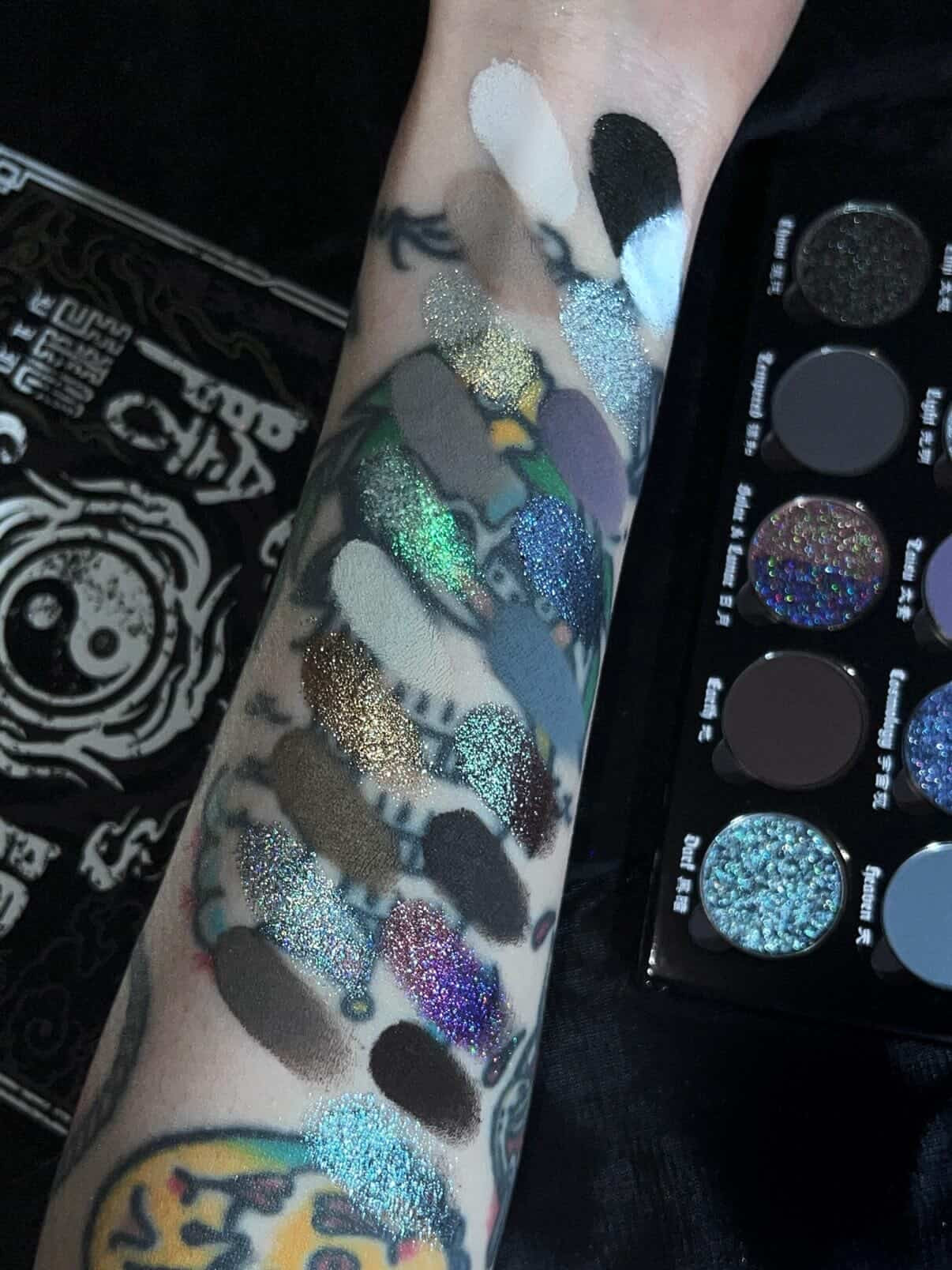 Yin & Yang x Freya86_ff Magnetic Palette